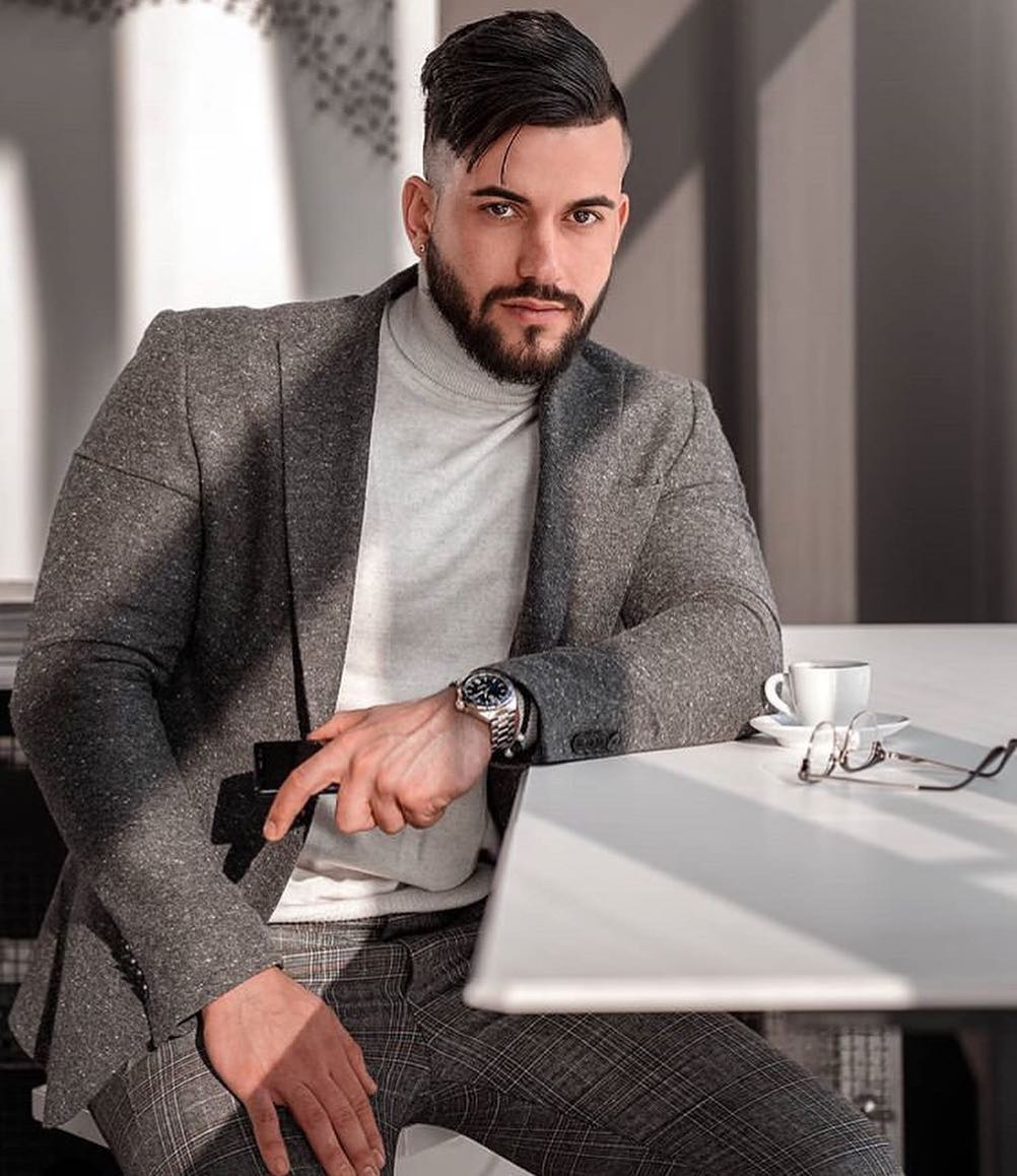 Mali porodični butik koji se izgradio na poverenju. - MEN PLUS Boutique